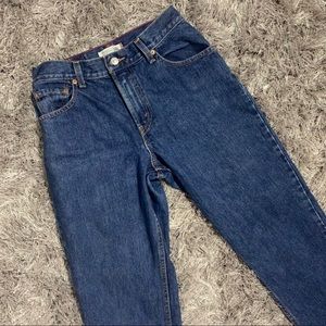 SOLD Levi’s 550 dark wash denim jeans